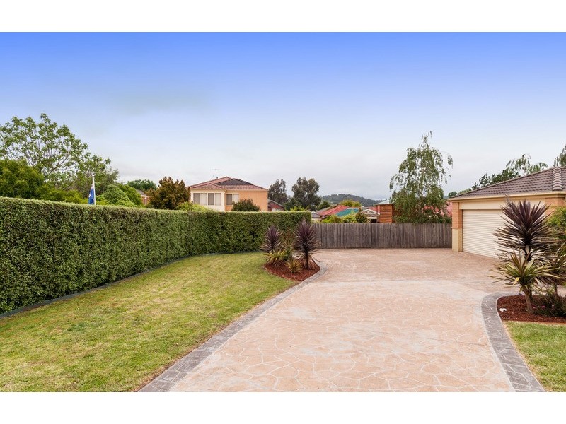 5 Bravo  Court, Lilydale VIC 3140