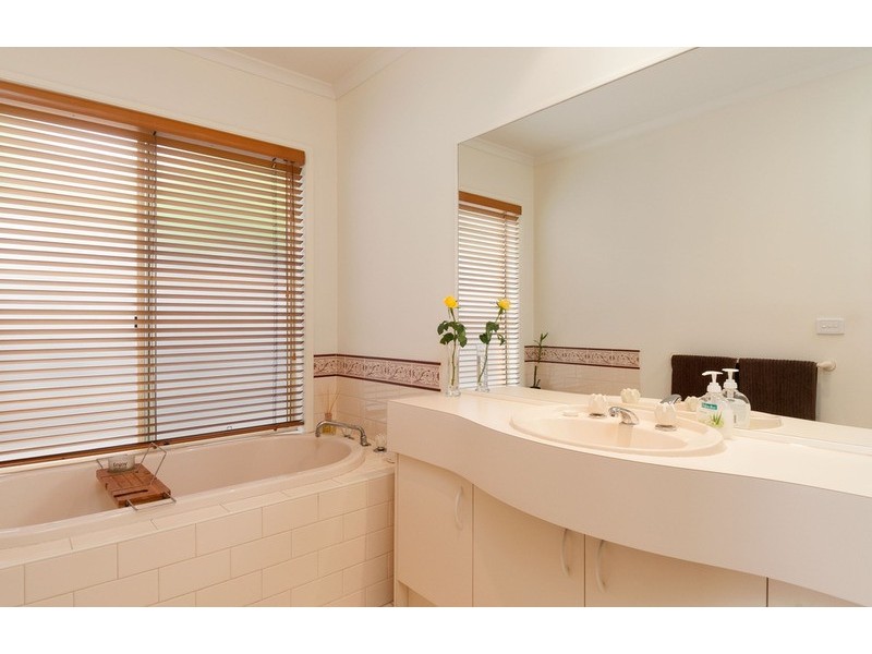 5 Bravo  Court, Lilydale VIC 3140