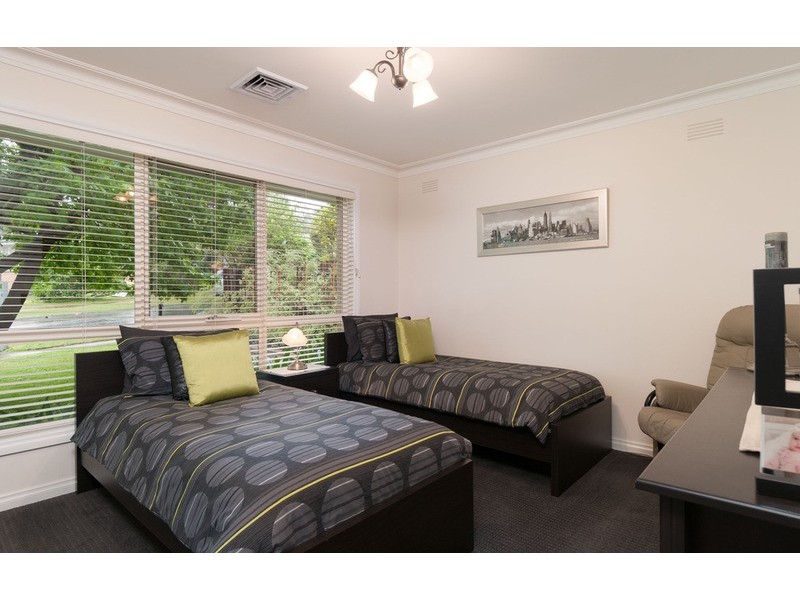 8 Tugun Road, Lilydale VIC 3140