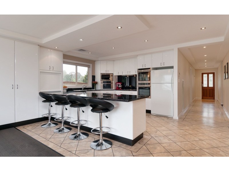 8 Tugun Road, Lilydale VIC 3140