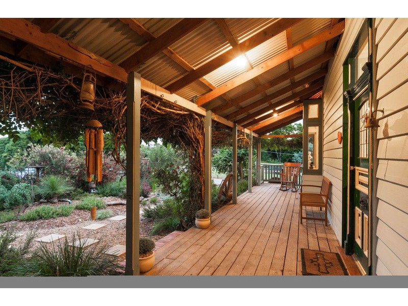 63 English Street, Seville VIC 3139