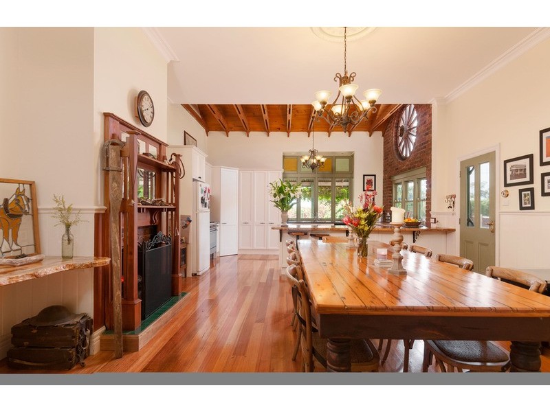 63 English Street, Seville VIC 3139