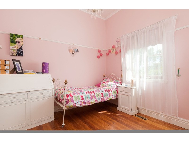 63 English Street, Seville VIC 3139