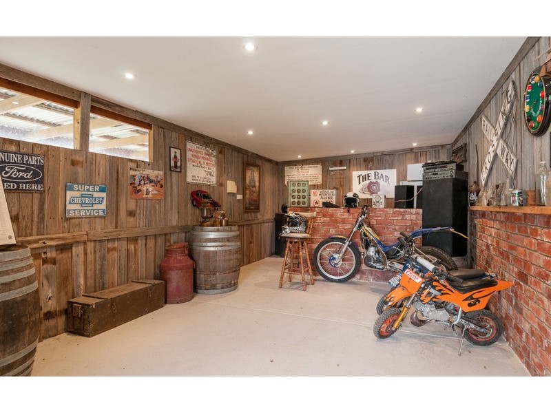 63 English Street, Seville VIC 3139