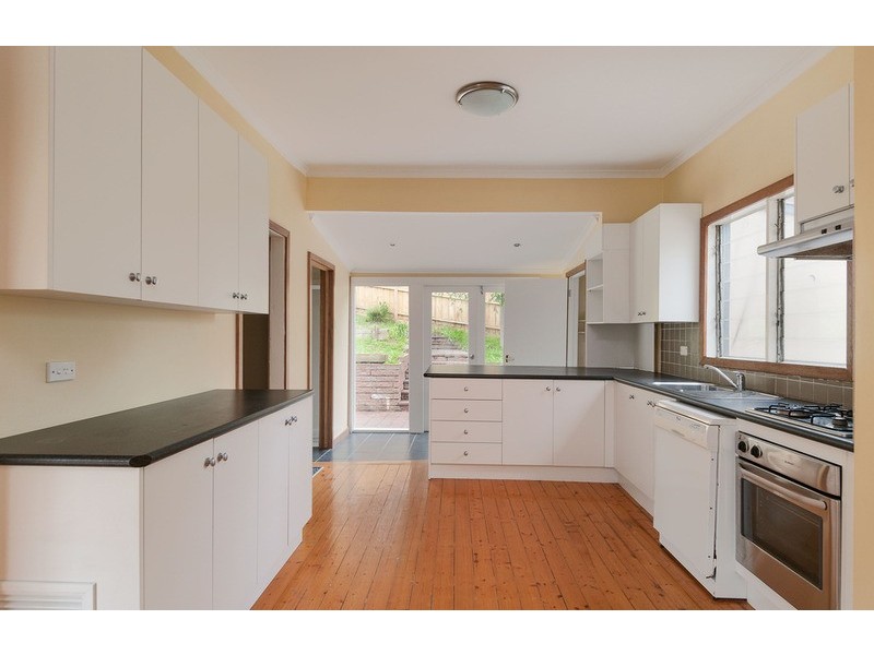 28 Old Warburton Road, Seville VIC 3139