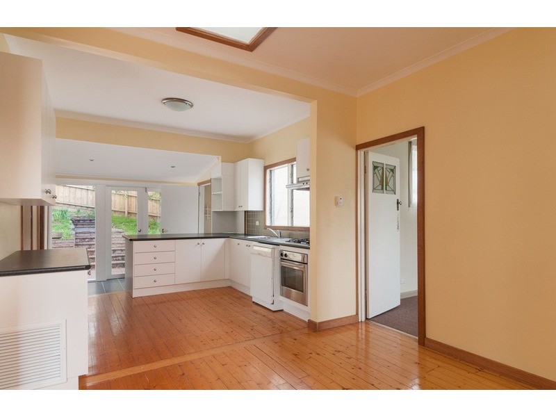 28 Old Warburton Road, Seville VIC 3139