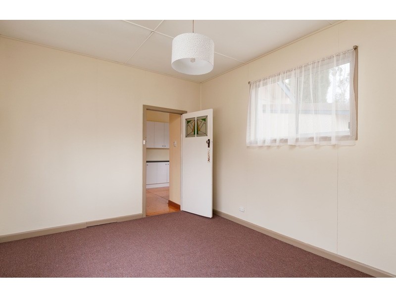 28 Old Warburton Road, Seville VIC 3139