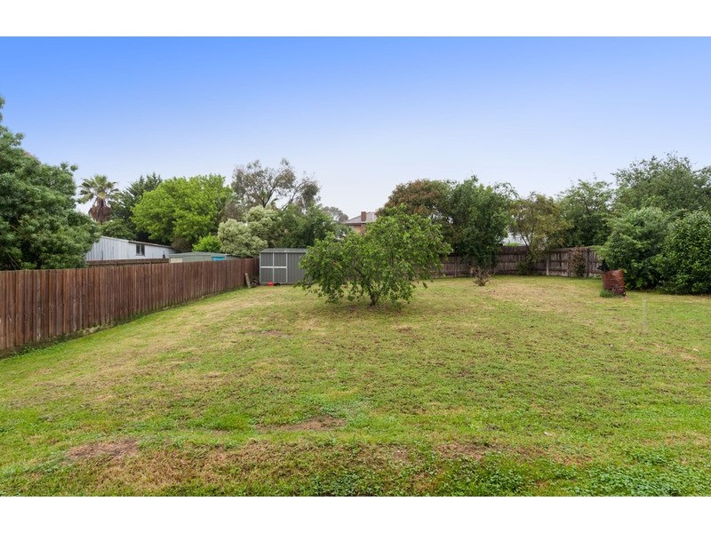 9 McFadzean Street, Coldstream VIC 3770