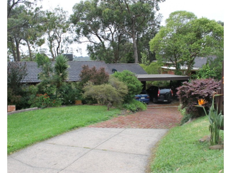 17 Gordon Avenue, Montrose VIC 3765