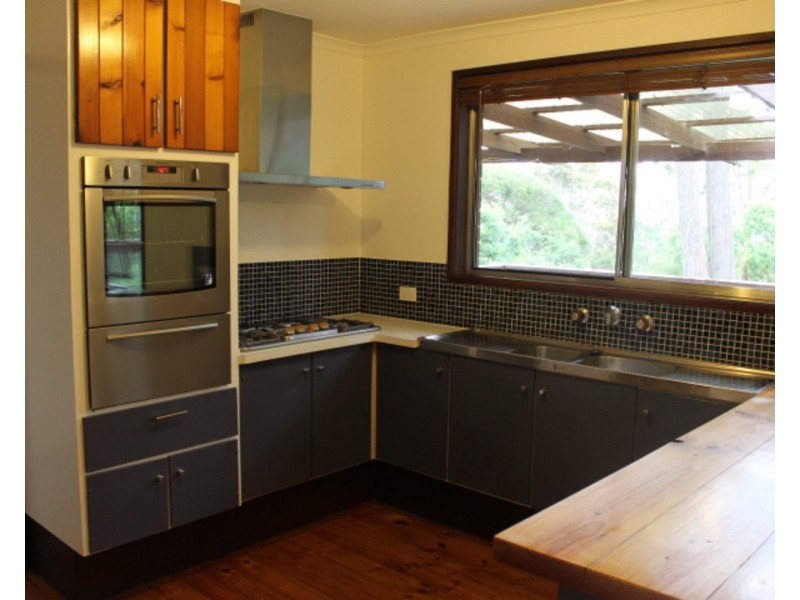 17 Gordon Avenue, Montrose VIC 3765