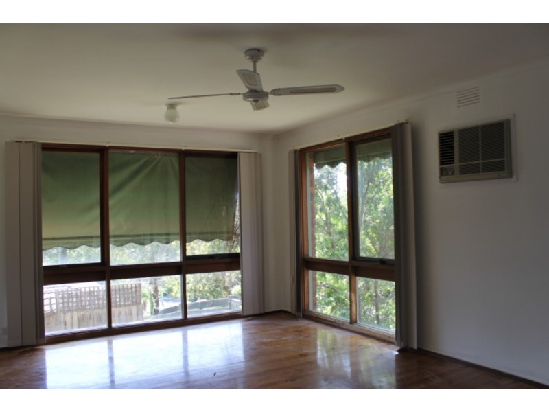 103 Rolling Hills Road, Chirnside Park VIC 3116