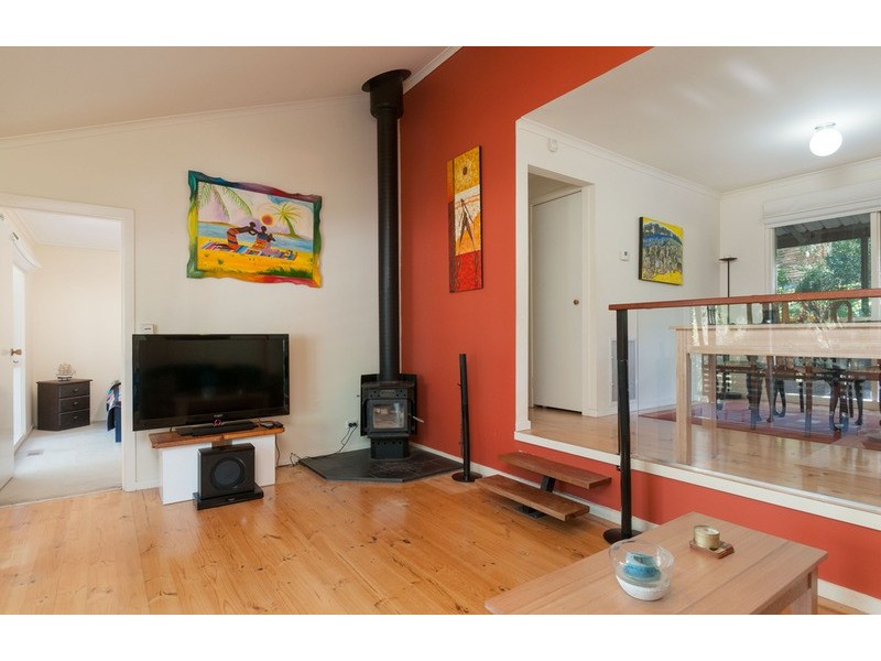 32 Station Road, Seville VIC 3139