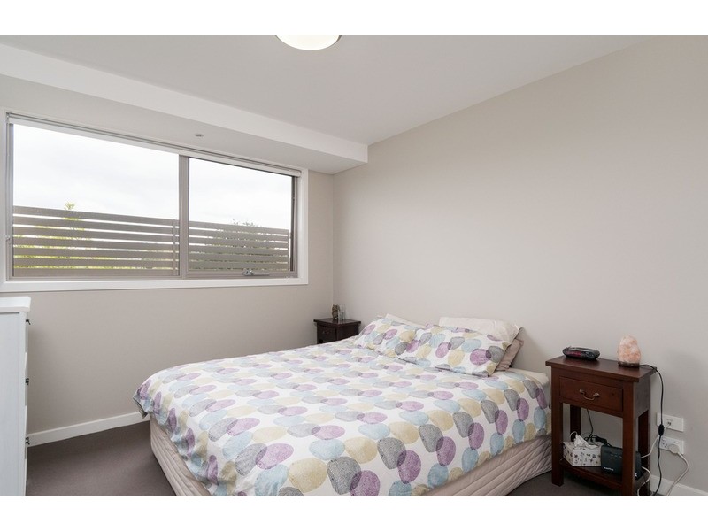 7/14 Landale Avenue, Croydon VIC 3136