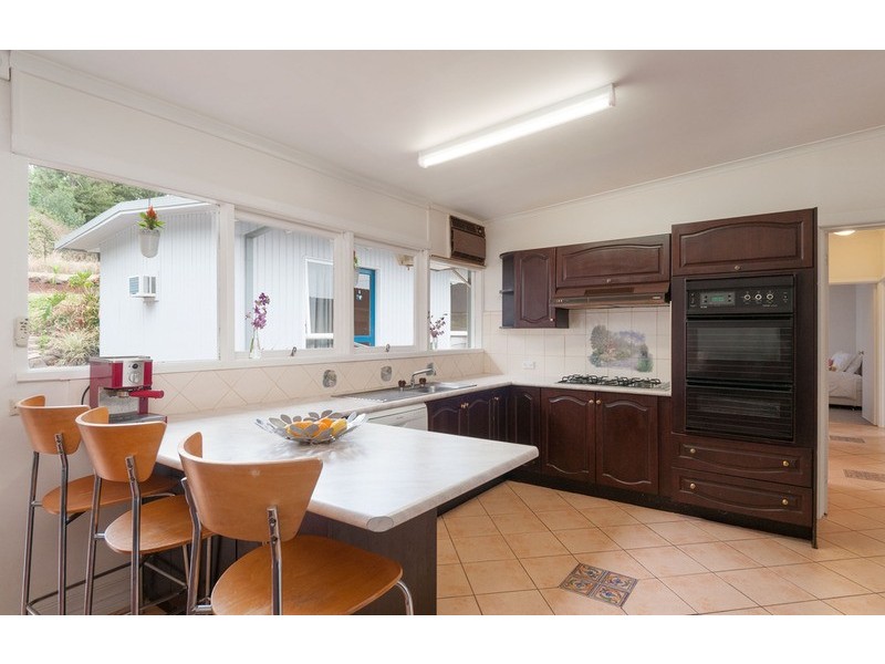 6 Kingswood Drive, Chirnside Park VIC 3116