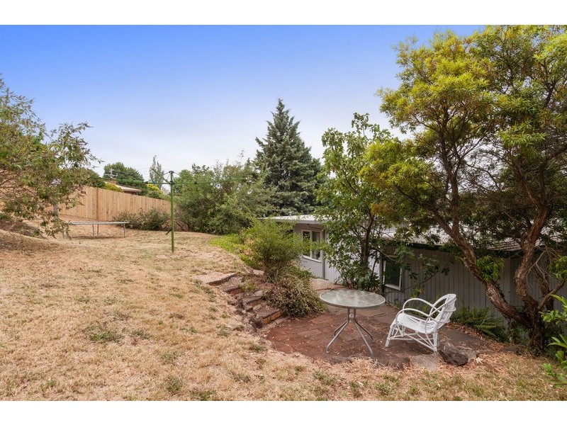 6 Kingswood Drive, Chirnside Park VIC 3116