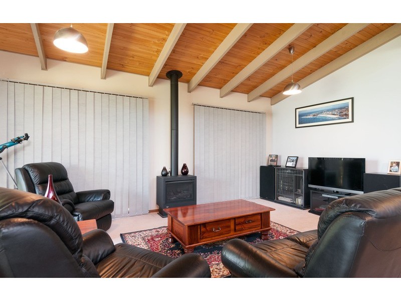 98 Bastow Road, Lilydale VIC 3140