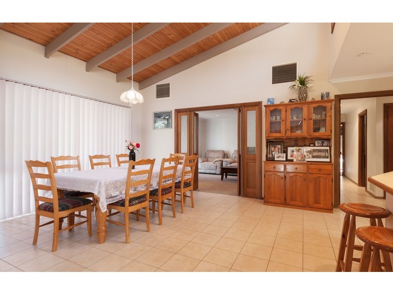 98 Bastow Road, Lilydale VIC 3140