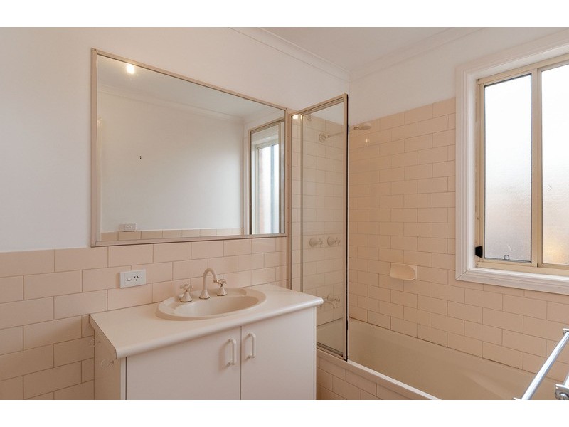 3/21 Luscombe  Court, Kilsyth VIC 3137