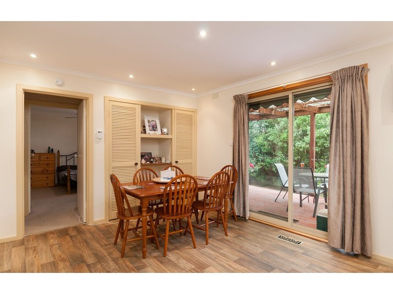 10 Henry  Street, Healesville VIC 3777