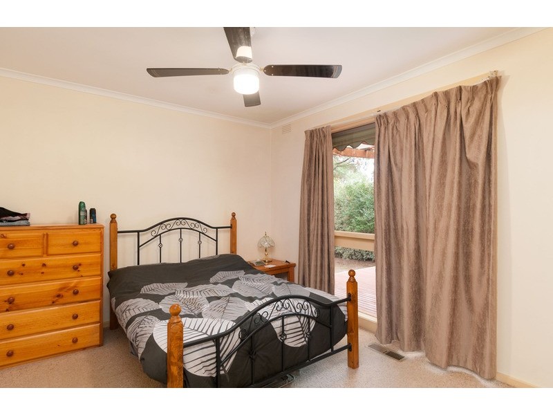 10 Henry  Street, Healesville VIC 3777