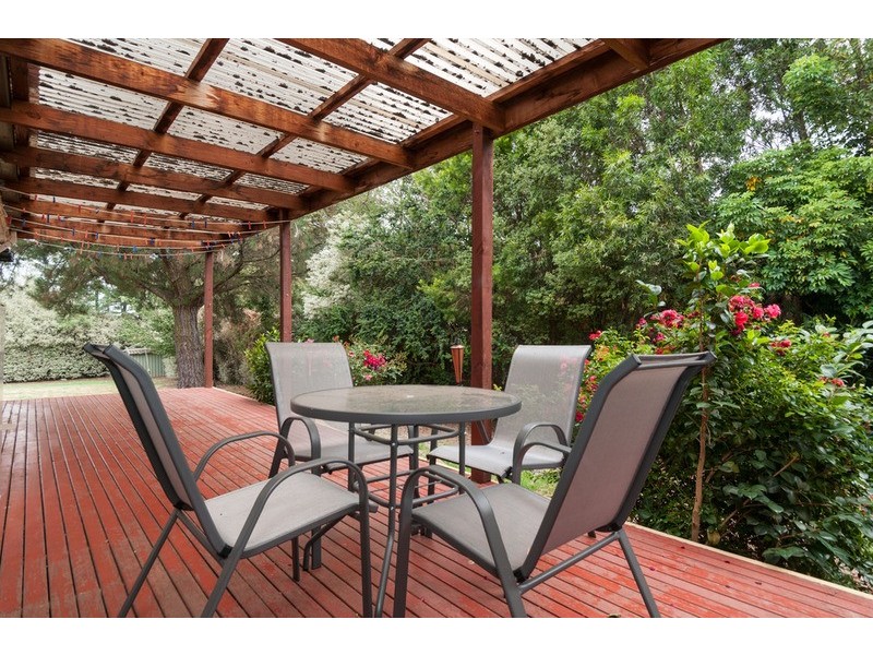 10 Henry  Street, Healesville VIC 3777