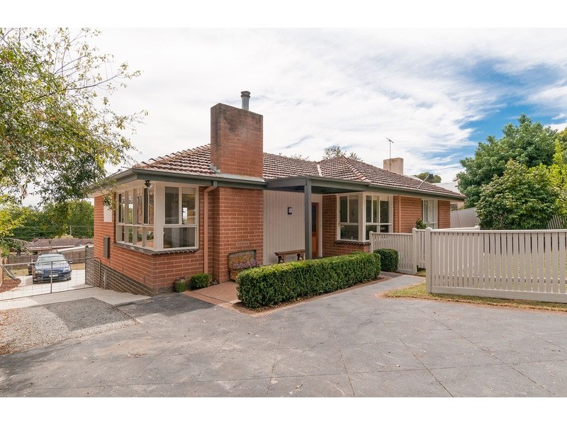 1/7 Allison Crescent, Lilydale VIC 3140