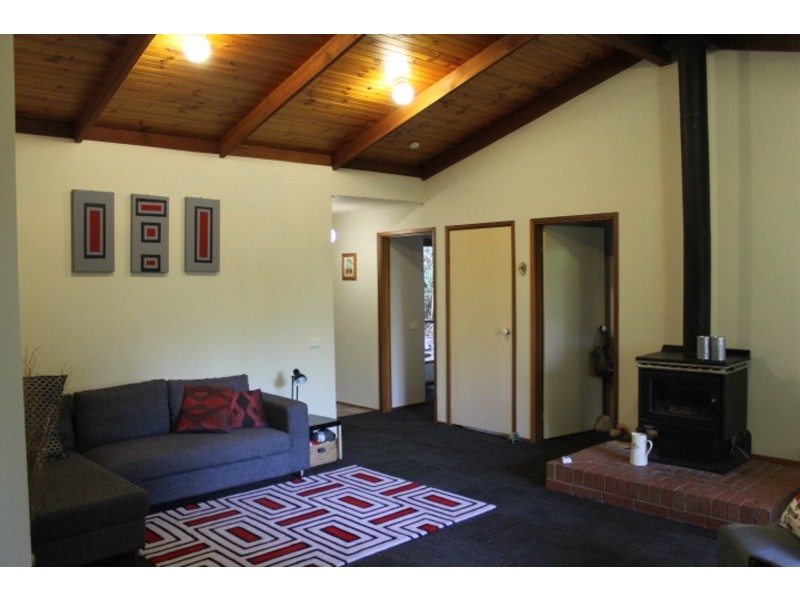 2/631 Victoria Road, Seville VIC 3139