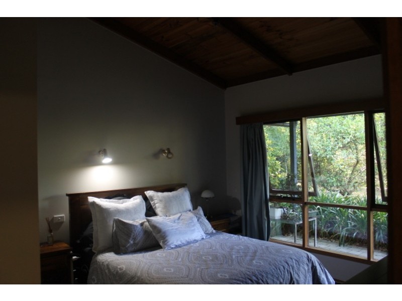 2/631 Victoria Road, Seville VIC 3139