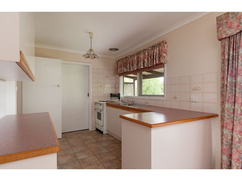 7 Kalimna Street, Mooroolbark VIC 3138