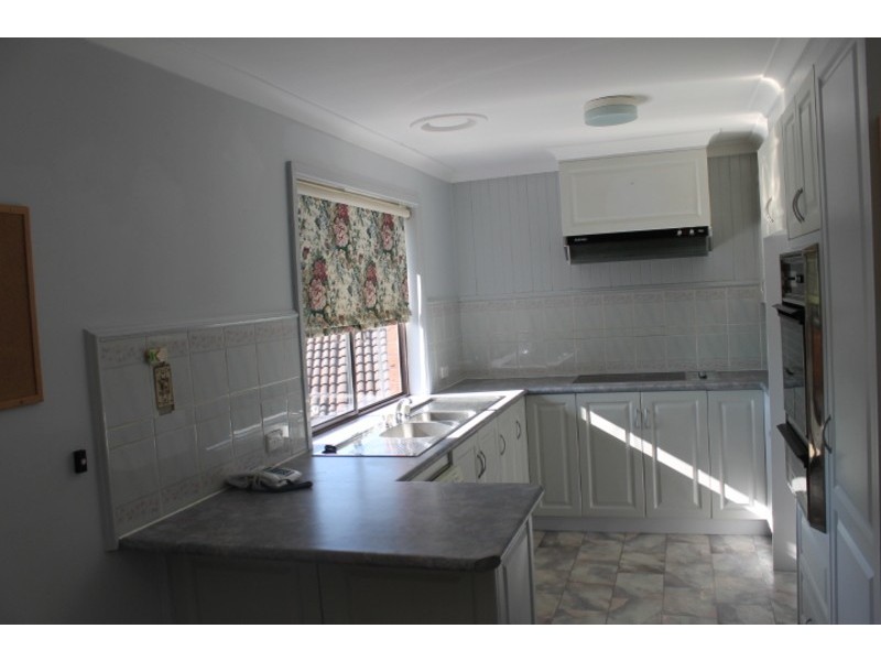 18 Cairncroft Avenue, Launching Place VIC 3139