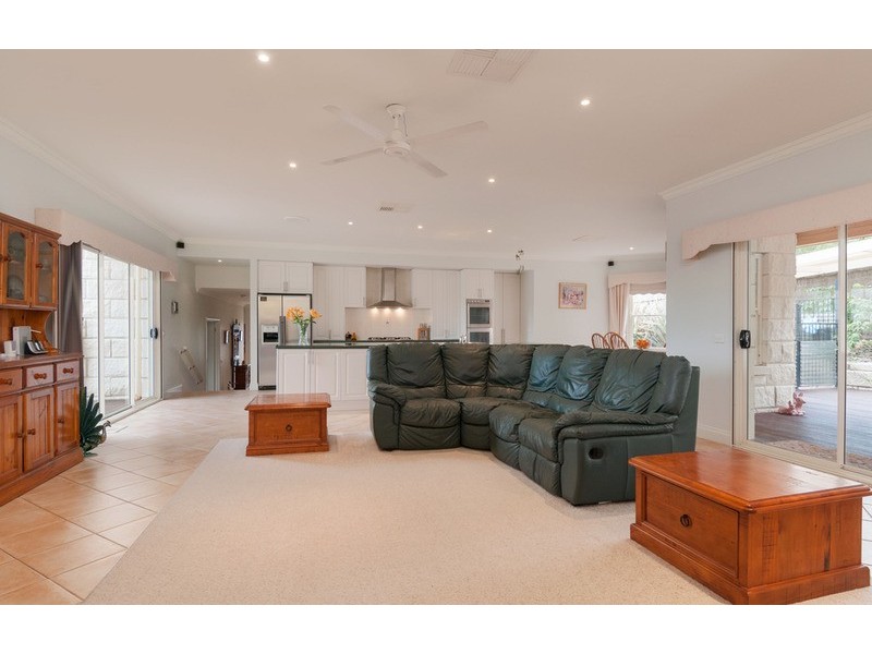 17 Mandl Close, Lilydale VIC 3140