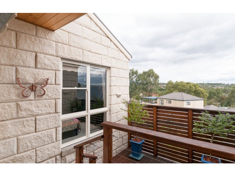 17 Mandl Close, Lilydale VIC 3140