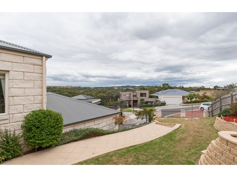 17 Mandl Close, Lilydale VIC 3140