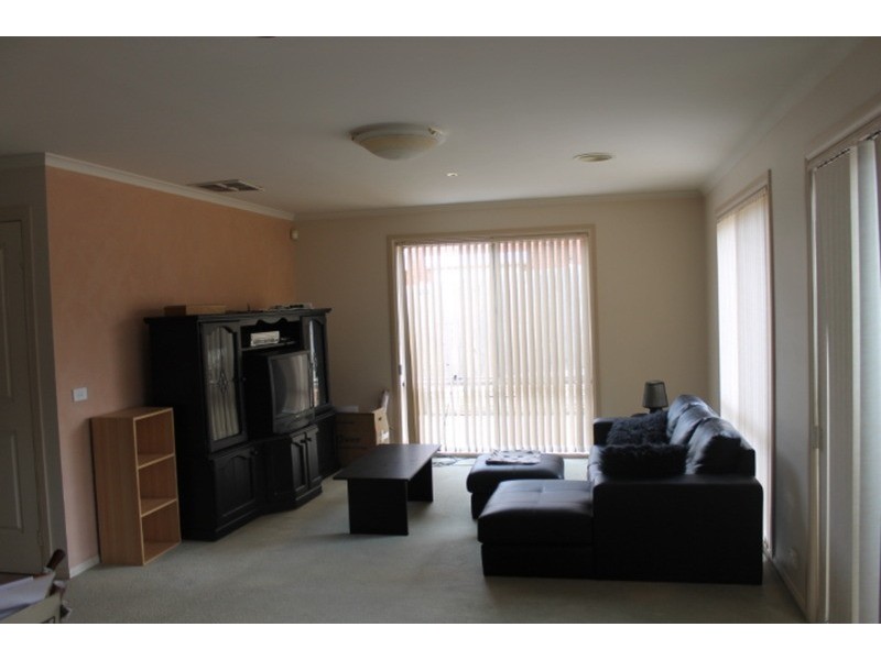 77 Rollinghills Road, Chirnside Park VIC 3116