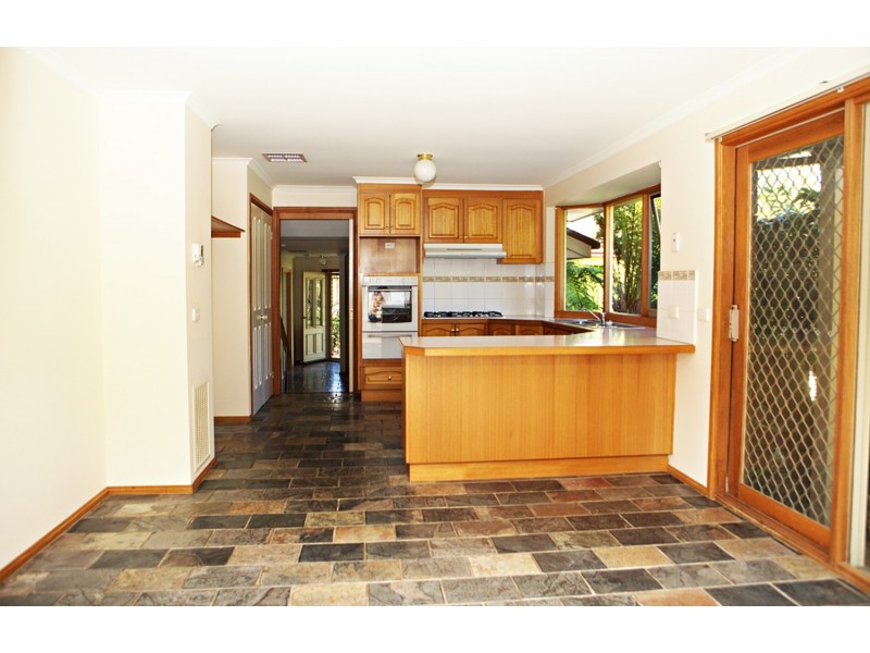 31 Lakeview Drive, Lilydale VIC 3140