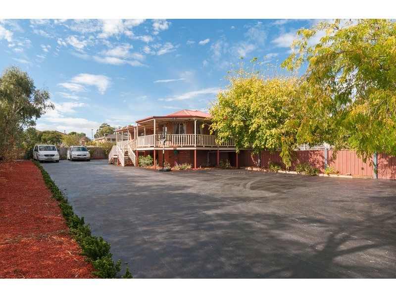25 Prospect Road, Wandin North VIC 3139