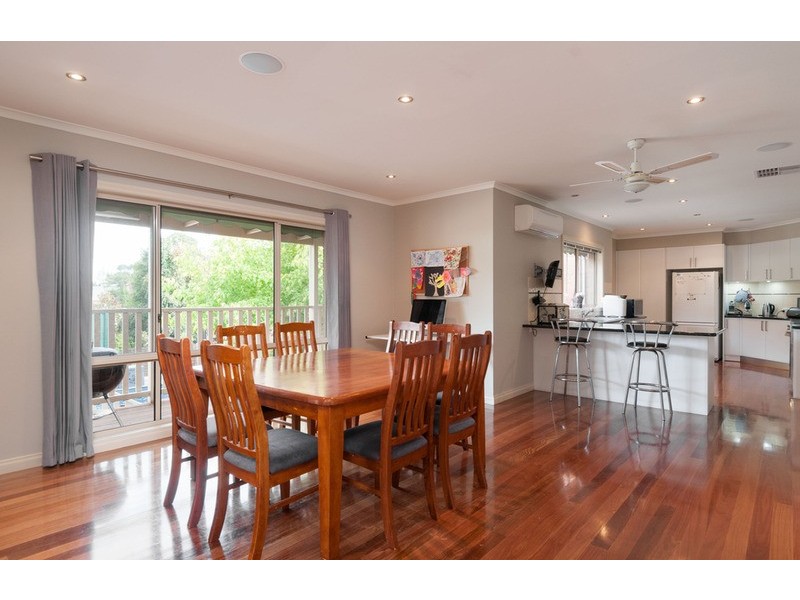 25 Prospect Road, Wandin North VIC 3139