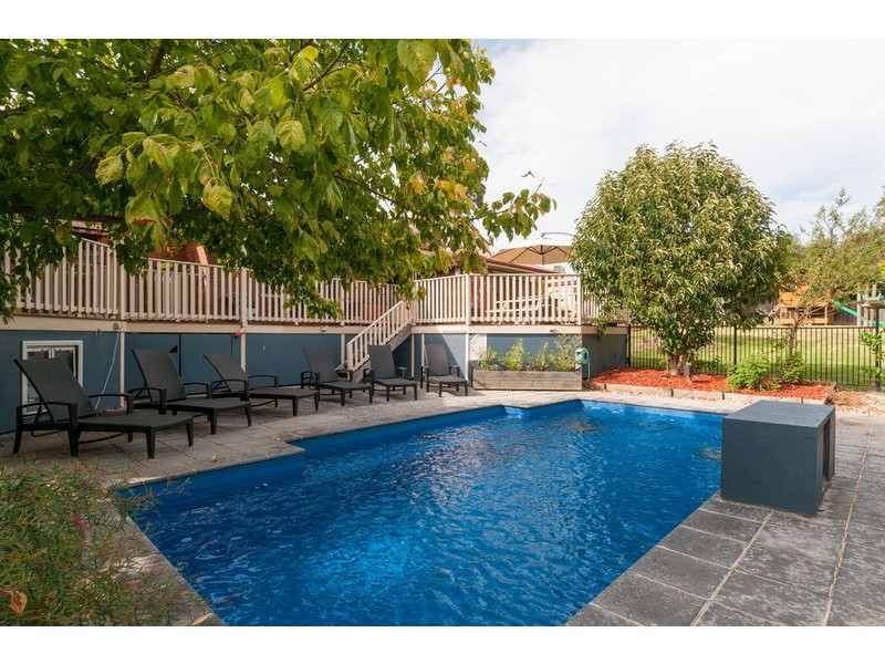 25 Prospect Road, Wandin North VIC 3139