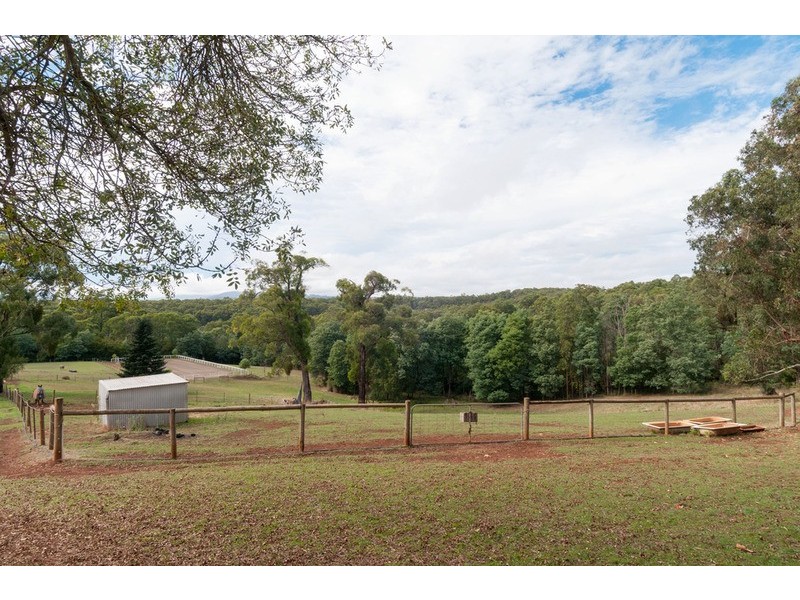 505 Lusatia Park Road, Hoddles Creek VIC 3139