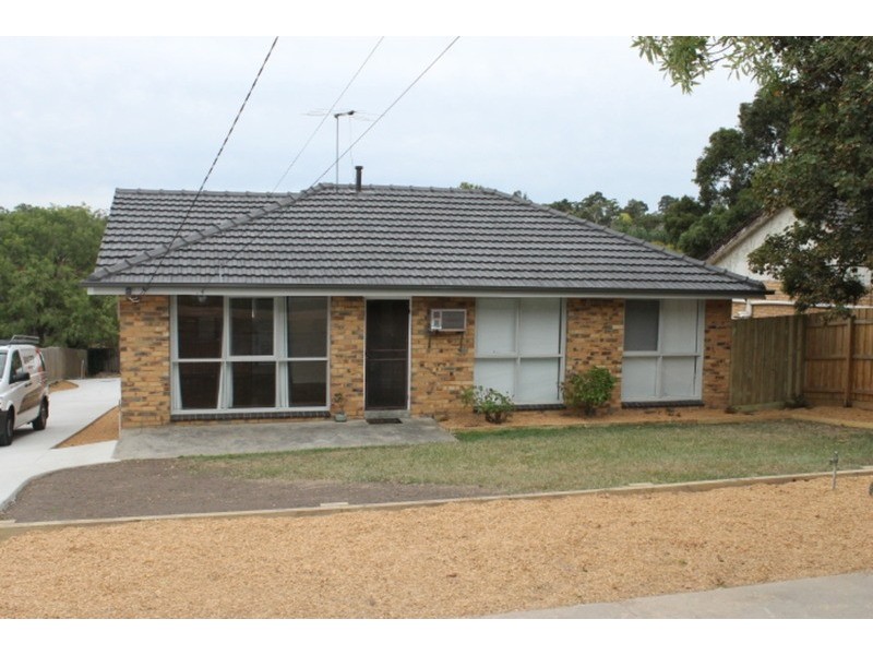 9 Sheldon Avenue, Mooroolbark VIC 3138