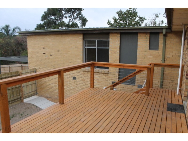 9 Sheldon Avenue, Mooroolbark VIC 3138
