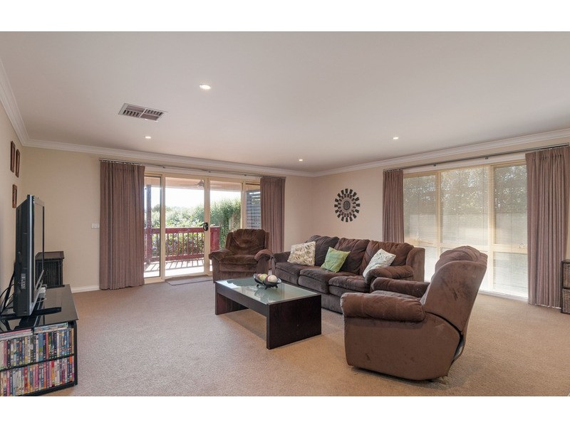 399 Clegg Road, Wandin North VIC 3139