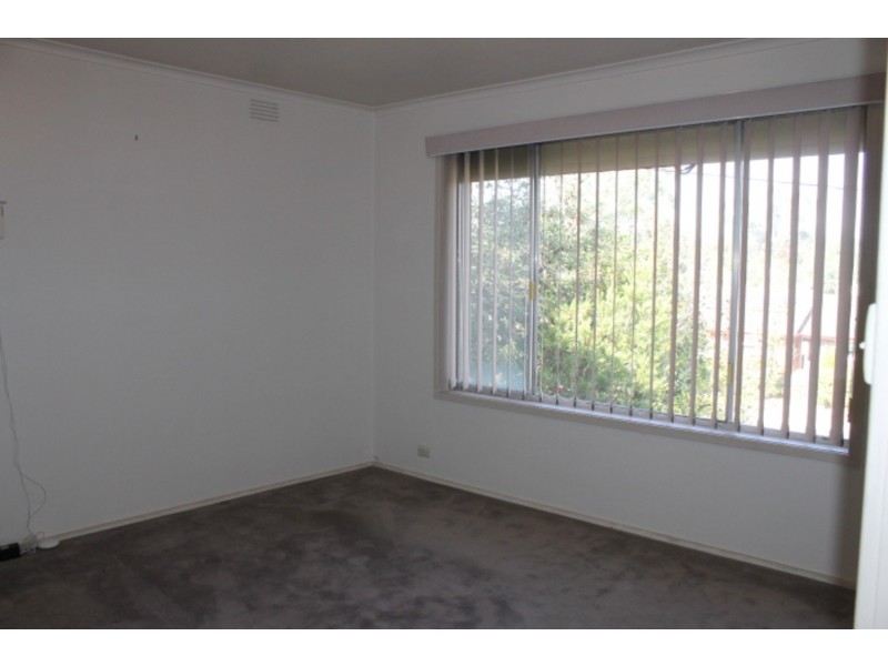 31 Winyard Drive, Mooroolbark VIC 3138