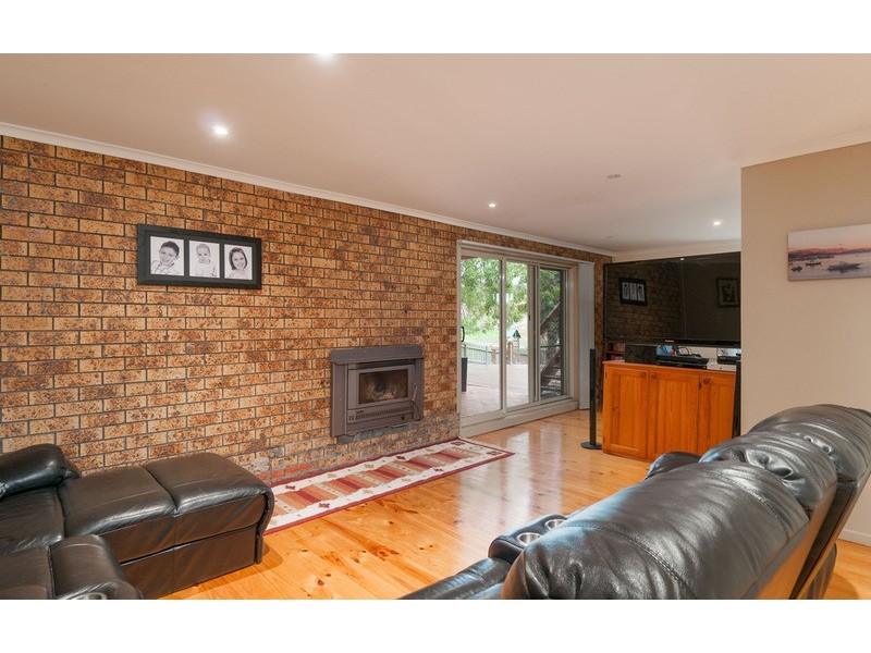 5 Valley Ho, Chirnside Park VIC 3116