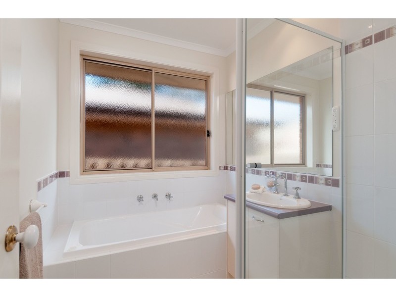 14a Meadowgate Drive, Chirnside Park VIC 3116