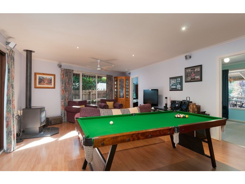 10 Hansford  Close, Kilsyth VIC 3137