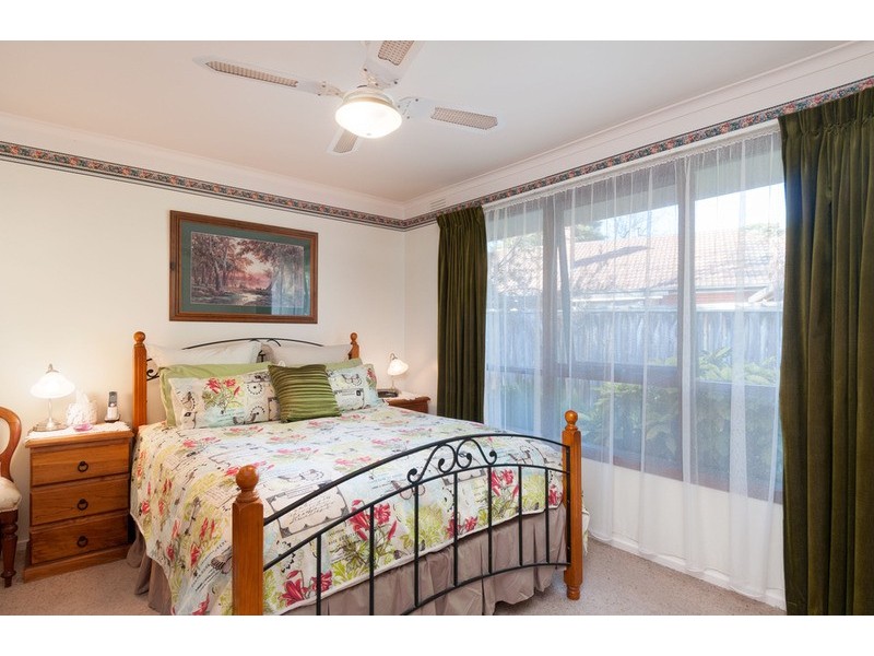 10 Hansford  Close, Kilsyth VIC 3137