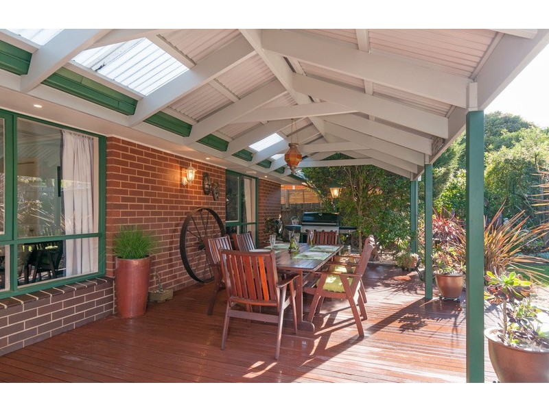 10 Hansford  Close, Kilsyth VIC 3137