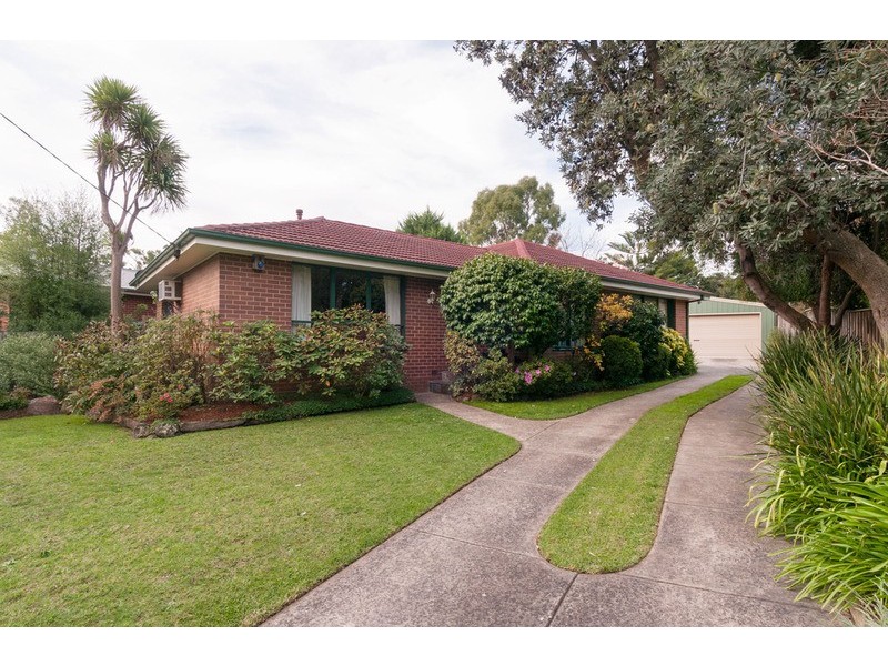 10 Hansford  Close, Kilsyth VIC 3137