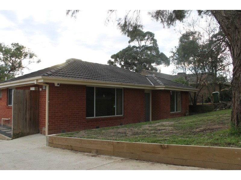 21 Hedwig Drive, Mooroolbark VIC 3138